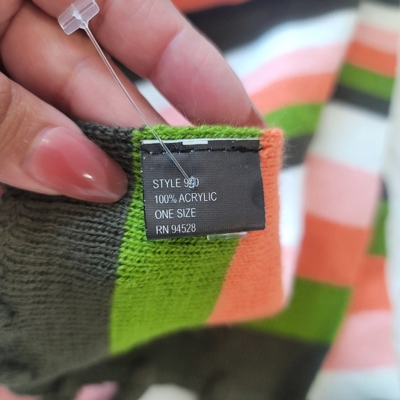 NEW Striped winter scarf and matching beanie - Picture 8 of 10